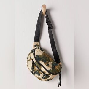 FREE PEOPLE FP MOVEMENT Quilted Print Sling Bag